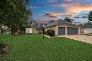 902 Rolling Mill Dr, Sugar Land, TX 77498 - Photo 6