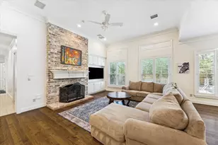 223 Heritage Oaks Ln, Houston, TX 77024 - Photo 20