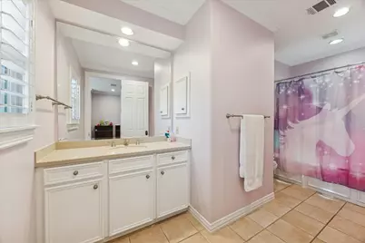 223 Heritage Oaks Lane, Houston, TX 77024 - Photo 34