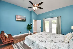 7 New Dawn Pl, Conroe, TX 77385 - Photo 14