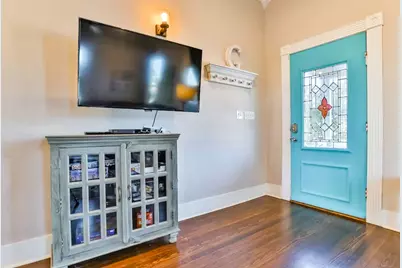 2424 38th Street, Galveston, TX 77550 - Photo 2