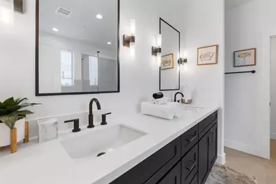 3415 Baer Street, Houston, TX 77020 - Photo 8