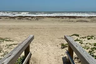 123 Beachcomber Ave, Surfside Beach, TX 77541 - Photo 2
