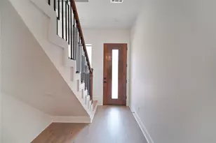 5819 Outer Banks St, Houston, TX 77091 - Photo 10