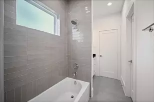 806 Milwaukee St, Houston, TX 77009 - Photo 30