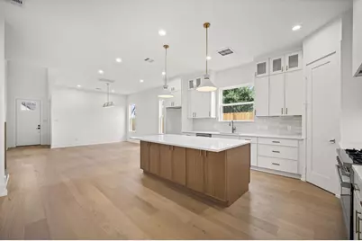 806 Milwaukee Street, Houston, TX 77009 - Photo 10