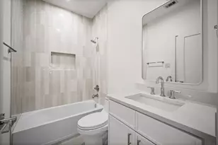 806 Milwaukee St, Houston, TX 77009 - Photo 32