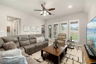 5043 Country Mdws Trl, Iowa Colony, TX 77583 - Photo 6