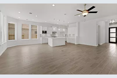 18056 Brennie Bird Lane, Conroe, TX 77302 - Photo 6
