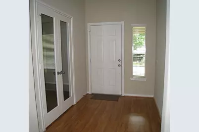93 Paradise Valley, Conroe, TX 77304 - Photo 2