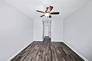 9003 Bintliff Dr, Houston, TX 77074 - Photo 16