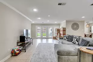 2811 Quincannon Ln, Houston, TX 77043 - Photo 14