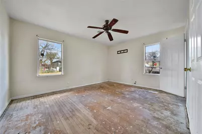 5774 Belarbor Street, Houston, TX 77033 - Photo 6