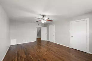 5204 Arboles Dr, Houston, TX 77035 - Photo 20