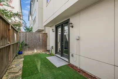4010 University Grove Street, Houston, TX 77023 - Photo 10
