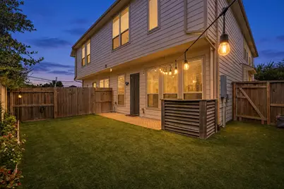 219 Club Crest Lane, Houston, TX 77009 - Photo 38