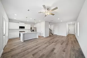 11409 Velvet Fld Dr, Houston, TX 77047 - Photo 4
