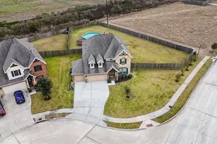 202 San Saba Dr, Mont Belvieu, TX 77523 - Photo 36