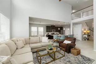 202 San Saba Dr, Mont Belvieu, TX 77523 - Photo 16