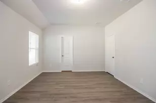 2533 N Lina Ct, Conroe, TX 77301 - Photo 8