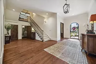 724 W Friar Tuck Ln, Houston, TX 77024 - Photo 4