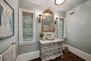 724 W Friar Tuck Ln, Houston, TX 77024 - Photo 18