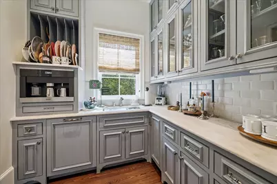 724 W Friar Tuck Lane, Houston, TX 77024 - Photo 8