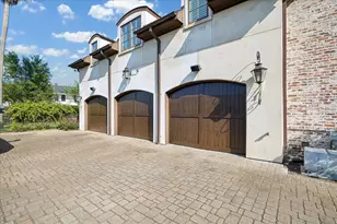724 W Friar Tuck Ln, Houston, TX 77024 - Photo 48