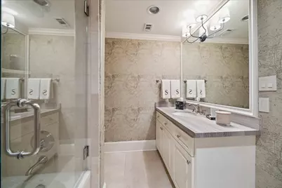 724 W Friar Tuck Lane, Houston, TX 77024 - Photo 38