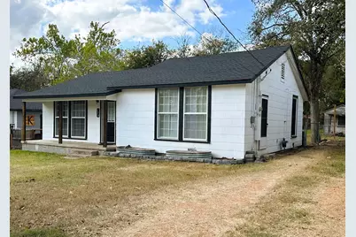 128 Harris Street, Bellville, TX 77418 - Photo 2