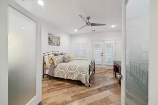 1702 Utah St, Houston, TX 77007 - Photo 18