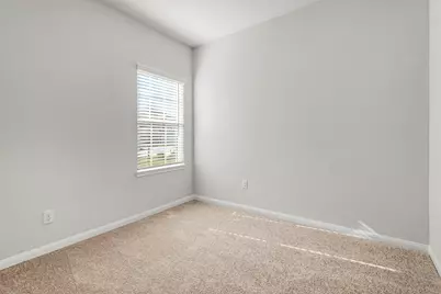 8208 Burnt Orchid Drive, Houston, TX 77016 - Photo 12