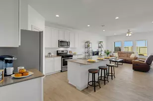 14407 Sweetwater Dr, Baytown, TX 77523 - Photo 6