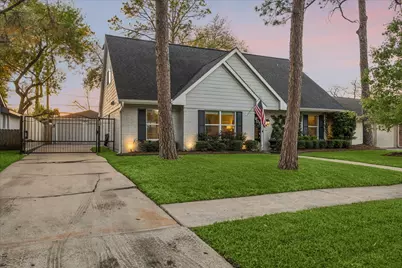 1906 Ashford Hollow Lane, Houston, TX 77077 - Photo 2