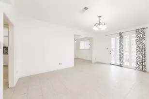 7547 Brompton St, Houston, TX 77025 - Photo 18