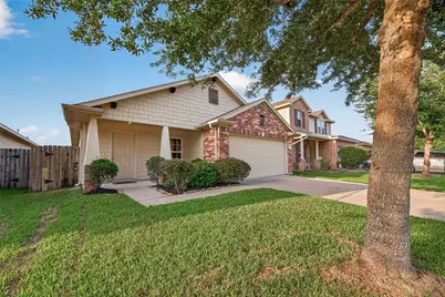 11206 Kingsnorth Drive, Tomball, TX 77375 - Photo 2