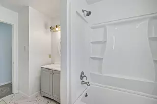9618 S Petersham Dr, Houston, TX 77031 - Photo 28