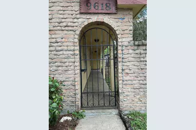 9618 S Petersham Drive, Houston, TX 77031 - Photo 6