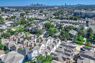 925 W 23rd St, Houston, TX 77008 - Photo 32