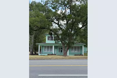 303 S Washington Avenue, Livingston, TX 77351 - Photo 1