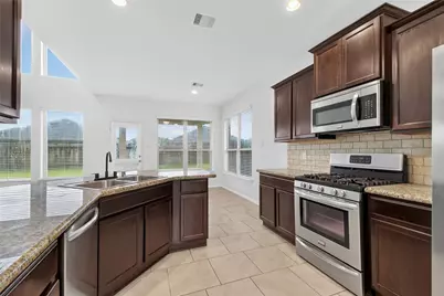 2207 Manchester Crossing Drive, Fresno, TX 77545 - Photo 8