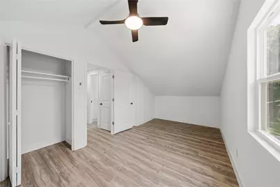 10406 Broadstairs Street, Houston, TX 77013 - Photo 24