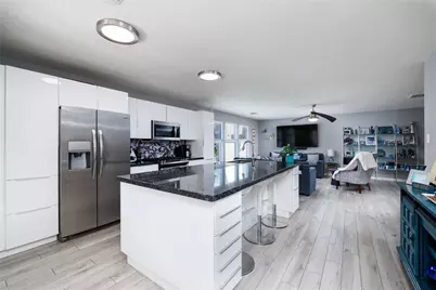 143 S Vesper Bend Circle, The Woodlands, TX 77382 - Photo 8