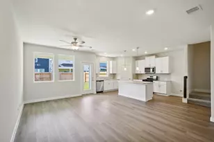 705 Sand Dollar Dr, Kemah, TX 77565 - Photo 8