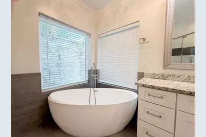 1103 Fleetwood Place Drive, Houston, TX 77079 - Photo 20