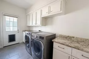 1103 Fleetwood Pl Dr, Houston, TX 77079 - Photo 22