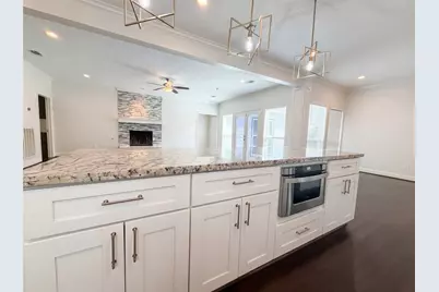 1103 Fleetwood Place Drive, Houston, TX 77079 - Photo 16