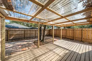 238 Point Clear Dr, Conroe, TX 77304 - Photo 18