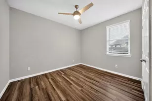 20111 Crystal Falls Ct, Montgomery, TX 77316 - Photo 8
