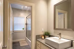 5302 Feagan St, Houston, TX 77007 - Photo 2